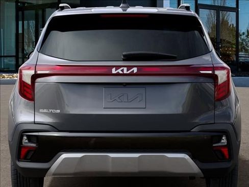 New 2026 Kia Seltos S FWD image 13