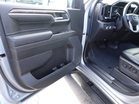 Used 2023 GMC Sierra 1500 Elevation AWD/4WD image 15