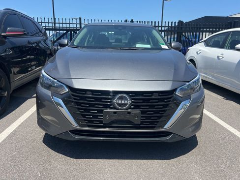 Used 2024 Nissan Sentra SV w/ Lighting Package FWD image 2