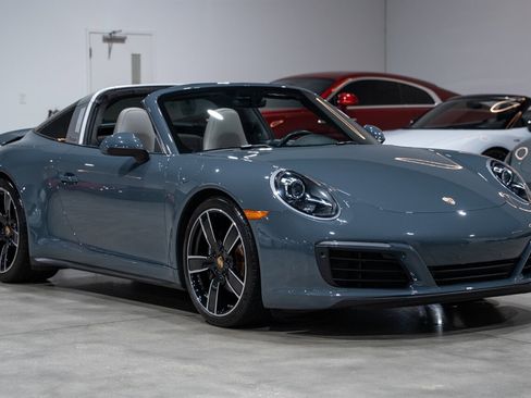 Used 2017 Porsche 911 Targa 4 AWD/4WD image 75