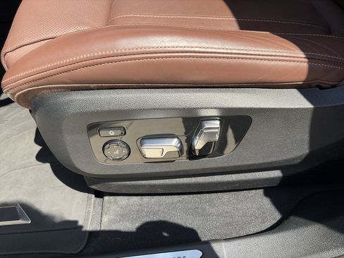 Used 2023 BMW X6 xDrive40i w/ Executive Package AWD/4WD image 15