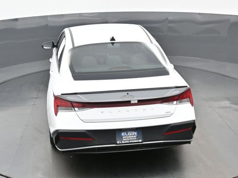 Certified 2025 Hyundai Elantra SEL image 36