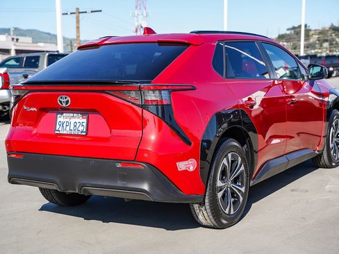 Used 2023 Toyota bZ4X XLE w/ Weather Package image 11