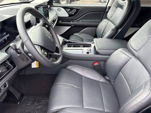 New 2025 Lincoln Aviator Reserve w/ Equipment Group 201A image 25