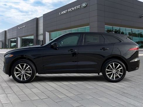 New 2026 Jaguar F-PACE R-Dynamic S image 2