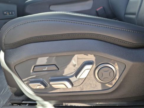 New 2026 Kia EV9 Land w/ Nightfall Edition Package image 11