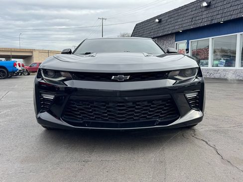 Used 2017 Chevrolet Camaro SS RWD image 4