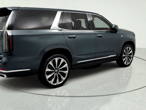 Used 2026 Cadillac Escalade Luxury w/ Touring Package AWD/4WD image 5