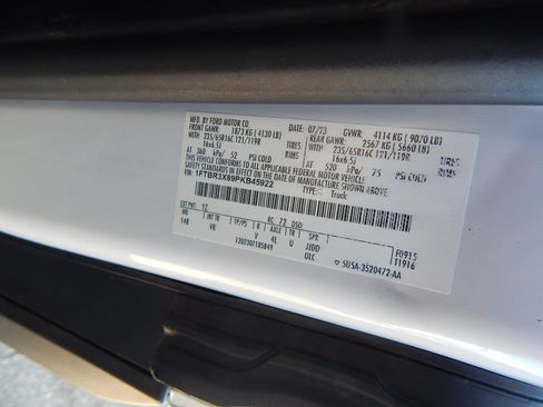 Used 2023 Ford Transit 250 148 High Roof Extended w/ Load Area Protection Package RWD image 27