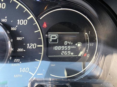 Used 2016 Nissan Versa Note SV image 38