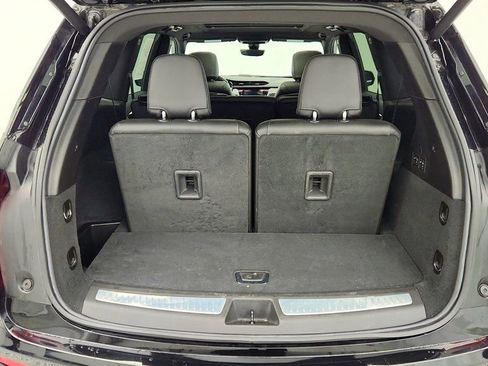 Used 2024 Cadillac XT6 Premium Luxury w/ Technology Package image 22