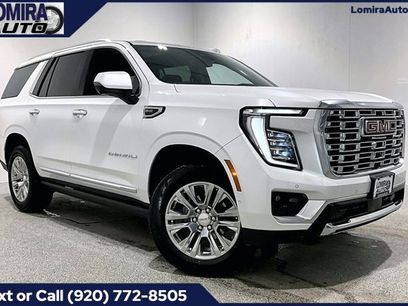 Used 2025 GMC Yukon Denali w/ Sun & Power Step Package