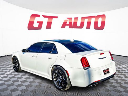 Used 2019 Chrysler 300 S image 5