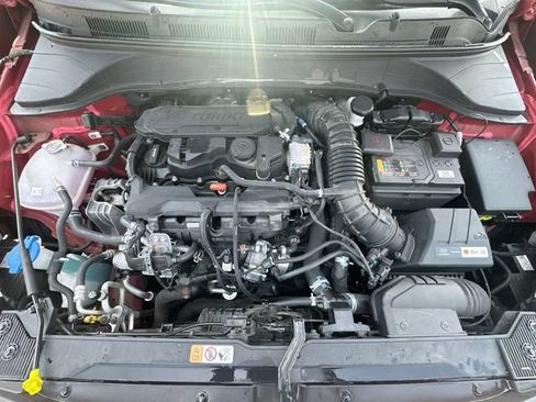 Used 2023 Hyundai Kona Limited AWD/4WD image 28