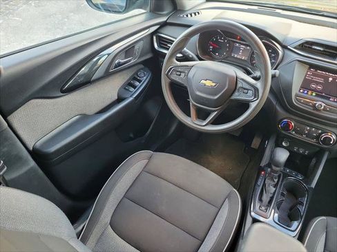Used 2023 Chevrolet TrailBlazer LT AWD/4WD image 12