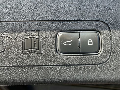 Used 2023 Lincoln Aviator Reserve w/ Equipment Group 201A AWD/4WD image 21
