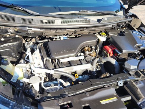 Used 2019 Nissan Rogue Sport S image 33