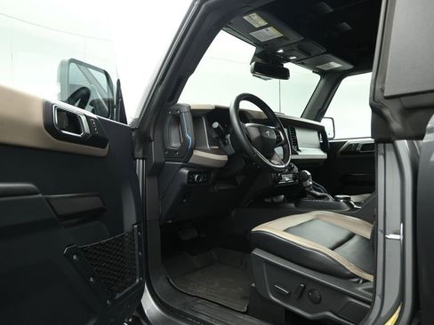 Used 2024 Ford Bronco Wildtrak AWD/4WD image 9