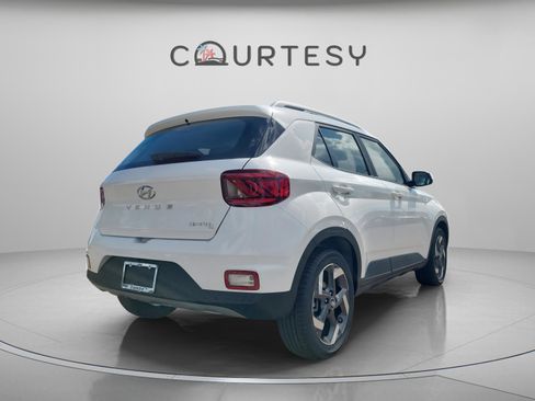 New 2026 Hyundai Venue SEL image 3