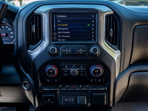 Used 2022 Chevrolet Silverado 1500 LT Trail Boss w/ Convenience Package II image 23