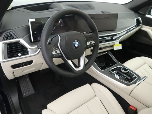 New 2026 BMW X5 xDrive50e AWD/4WD image 9
