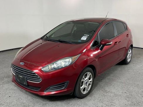 Used 2016 Ford Fiesta SE image 5