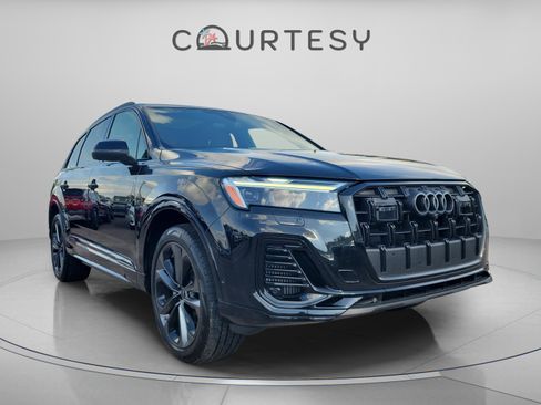 Used 2025 Audi Q7 3.0T Premium Plus image 4