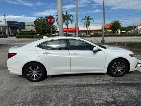 Used 2016 Acura TLX w/ Technology Package FWD image 4