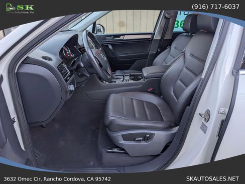 Used 2011 Volkswagen Touareg VR6 AWD/4WD image 15