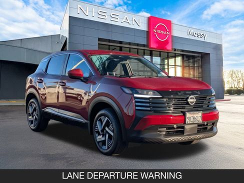 Certified 2025 Nissan Kicks SV image 2