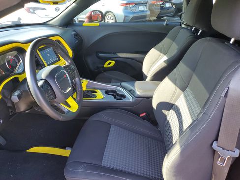 Used 2020 Dodge Challenger SXT image 13
