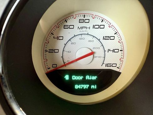 Used 2013 Dodge Challenger R/T Plus image 19