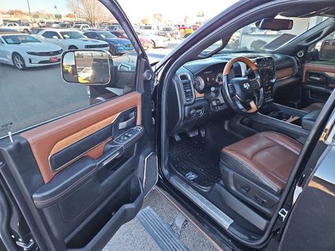 Used 2021 RAM 3500 Limited image 9