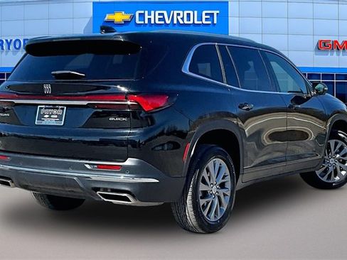 Used 2025 Buick Enclave Preferred image 5