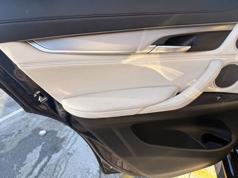 Used 2016 BMW X6 xDrive35i image 9