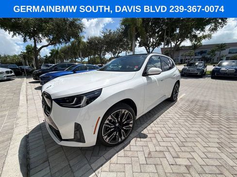 Used 2025 BMW X3 xDrive30i w/ Premium Package AWD/4WD image 2