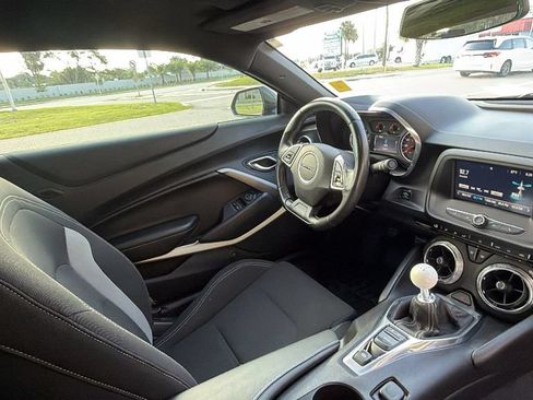 Used 2016 Chevrolet Camaro LT RWD image 29