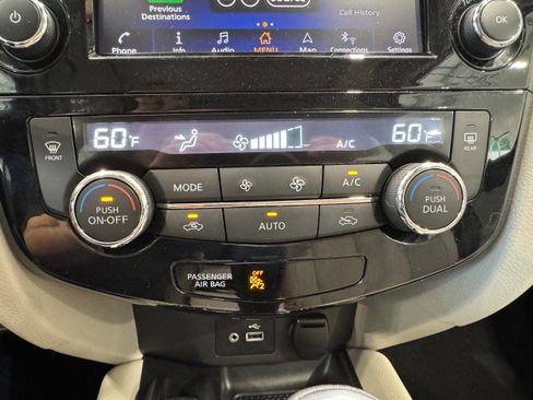 Used 2022 Nissan Rogue Sport SL w/ Premium Package AWD/4WD image 19