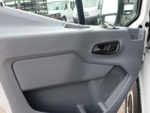 Used 2018 Ford Transit 250 138 image 8