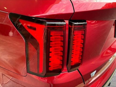Used 2021 Kia Sorento S w/ Panoramic Sunroof Package FWD image 22