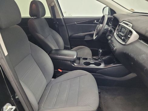Used 2016 Kia Sorento LX image 21