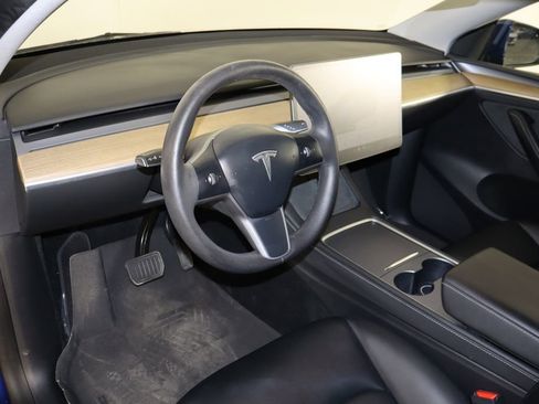 Used 2023 Tesla Model Y Long Range AWD/4WD image 21