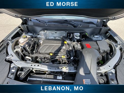 Certified 2025 Chevrolet Trax LT FWD image 27