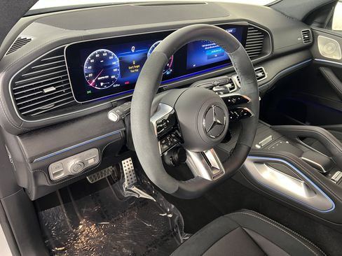 Used 2025 Mercedes-Benz GLE 53 AMG 4MATIC Coupe image 18