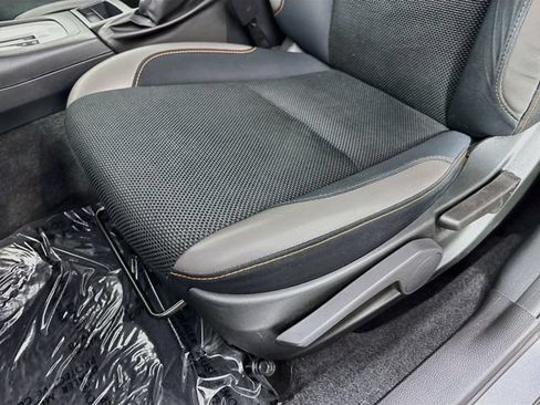 Used 2017 Subaru Crosstrek 2.0i Premium AWD/4WD image 18