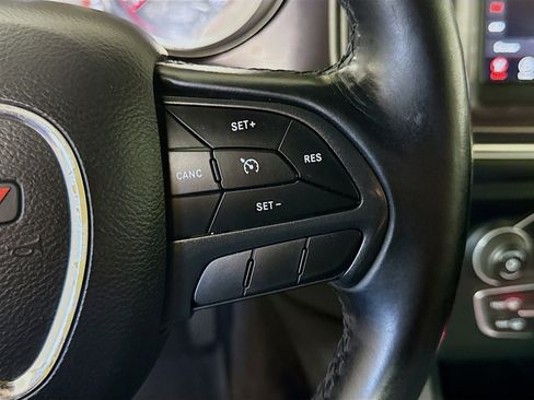 Used 2018 Dodge Charger SXT w/ Blacktop Package image 13