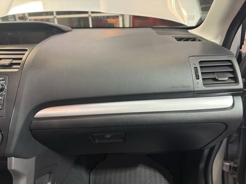 Used 2015 Subaru Forester 2.5i Limited image 23