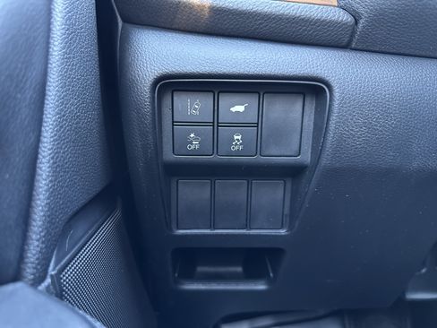 Used 2018 Honda CR-V Touring image 31