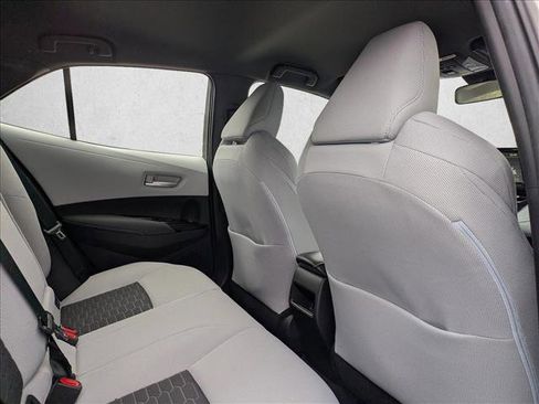 Used 2022 Toyota Corolla SE image 13