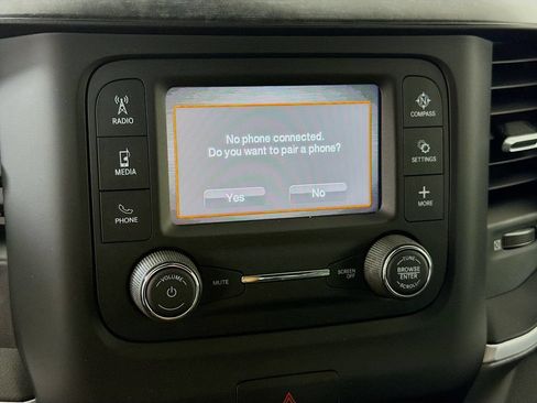 Used 2022 RAM 1500 Big Horn AWD/4WD image 33